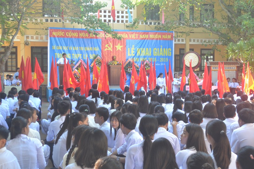 Lễ khai giảng năm học mới 2018 -2019 tại Trường THPT Lý Sơn