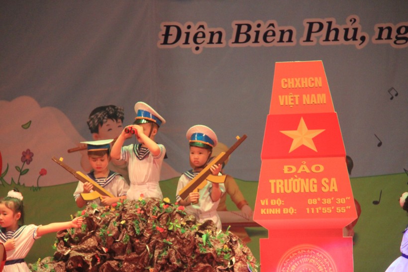 Điện Biên: Sôi động liên hoan Tiếng hát trẻ thơ “Phố núi” 2019  ​