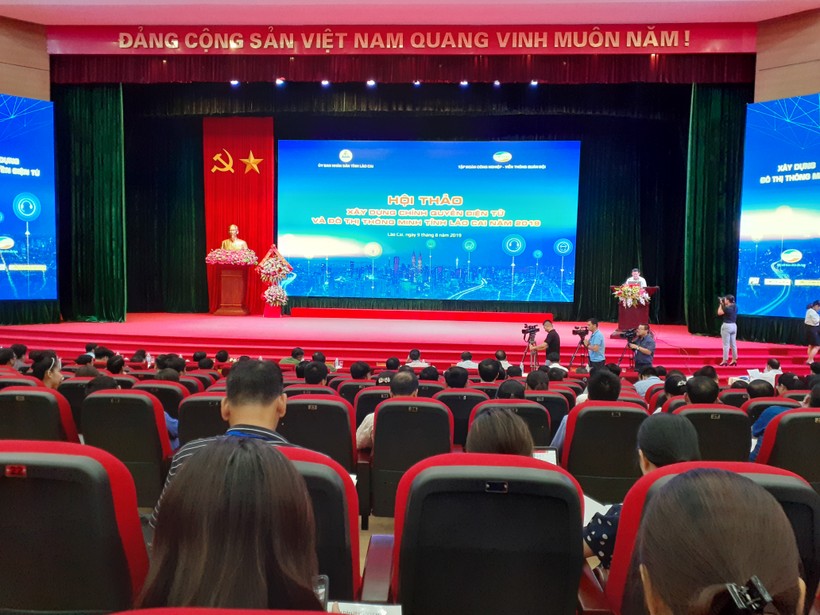 Lào Cai tổ chức hội thảo xây dựng Chính quyền điện tử và đô thị thông minh
