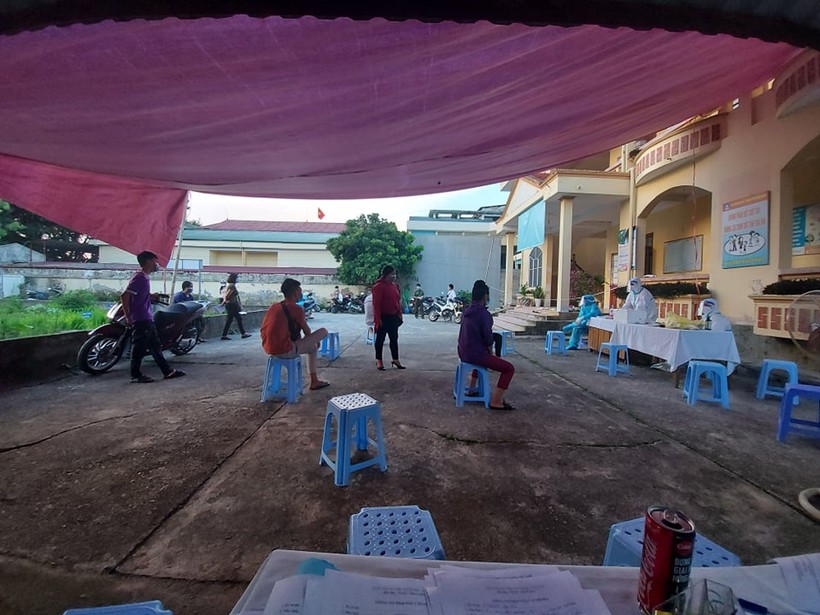 Lai Châu khẩn cấp tìm kiếm những người liên quan đến chùm ca bệnh ở Điện Biên