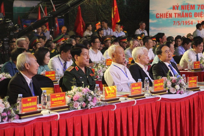 Lãnh đạo Đảng, Nhà nước và nguyên lãnh đạo Đảng, Nhà nước dự điểm cầu tại Điện Biên.