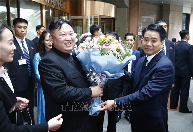 Chủ tịch Triều Tiên Kim Jong-un rời Hà Nội, di chuyển đến ga Đồng Đăng 