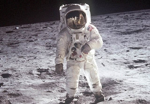 6 cuộc đổ bộ thành công của con người lên Mặt Trăng