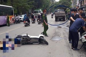 Hiện trường vụ tai nạn giao thông trên phố Lê Duẩn (Hà Nội) chiều 2/5.
