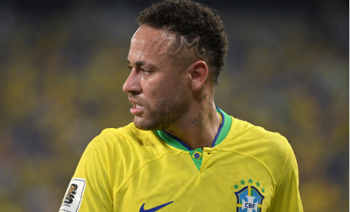 HLV Brazil bỏ ngỏ khả năng triệu tập Neymar lên tuyển.