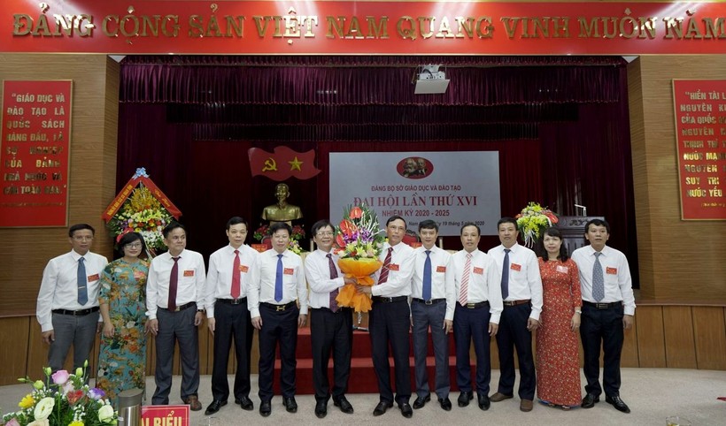 NGƯT Cao Xuân Hùng, Giám đốc Sở GD&ĐT tỉnh Nam Định, tái cử Bí thư Đảng bộ Sở nhiệm kỳ 2020 - 2025