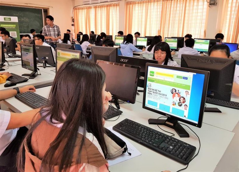 Hà Nội: Học sinh lớp 12 thi thử trực tuyến vào cuối tháng 5