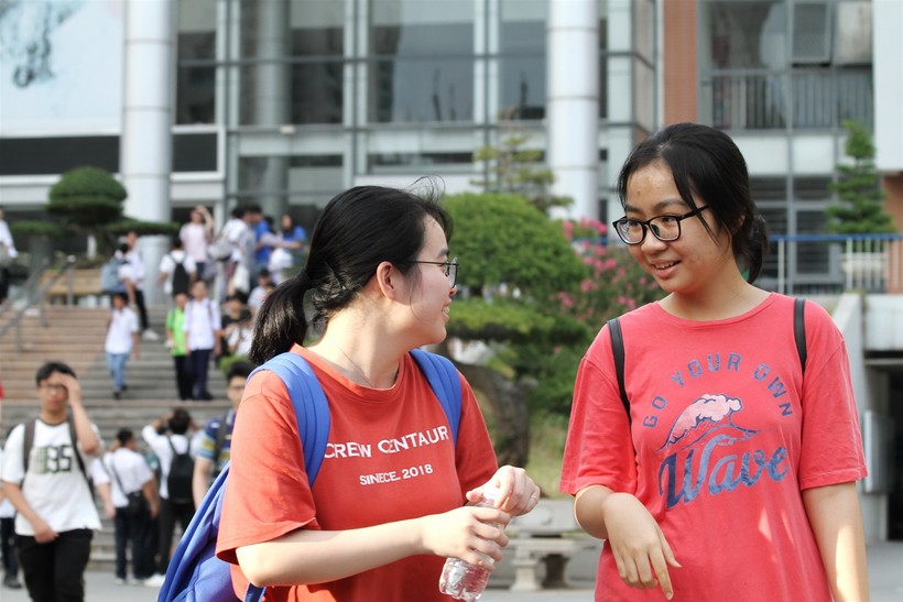 Đề thi chuyên Văn lớp 10 Hà Nội: Đòi hỏi học sinh nắm vững lí luận