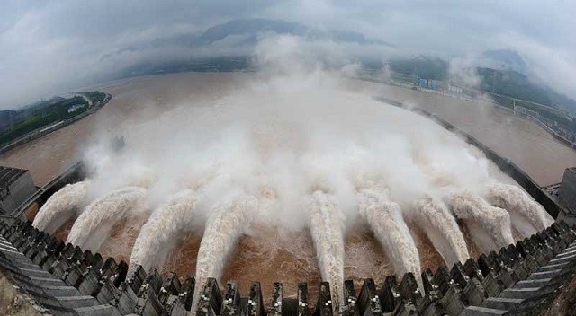 Lụt lội lịch sử gây nghi ngờ hiệu quả của đập Tam Hiệp, Trung Quốc