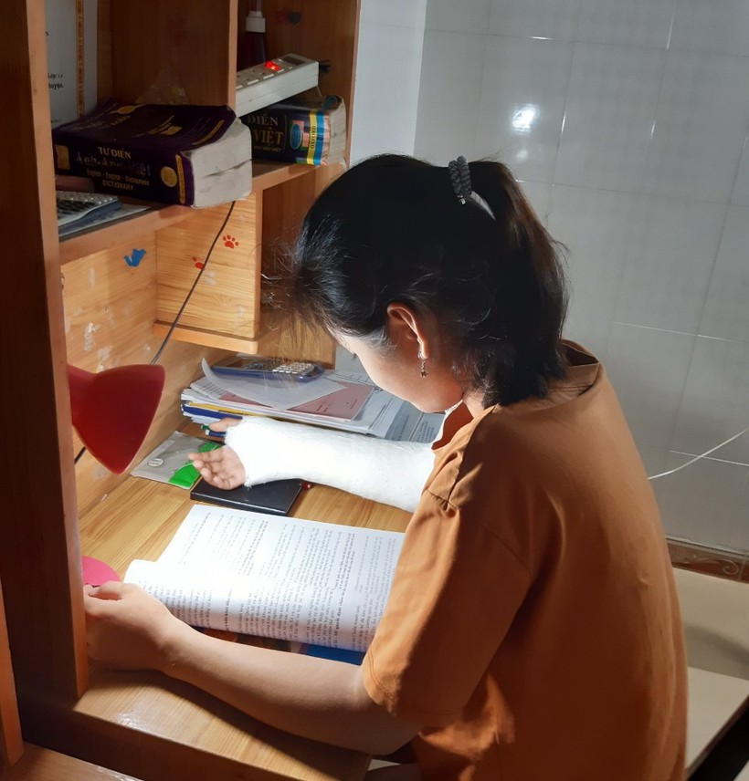 Tây Ninh: Thí sinh không thể viết bài thi ước mơ vào ngành ngôn ngữ học