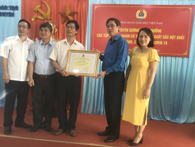 Đại học Thái Nguyên: Nhiều tập thể, cá nhân nhận bằng khen vì có thành tích trong phòng, chống dịch Covid-19
