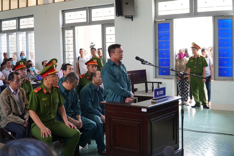 Hoãn phiên xét xử các lãnh đạo TP Phan Thiết sai phạm đất đai