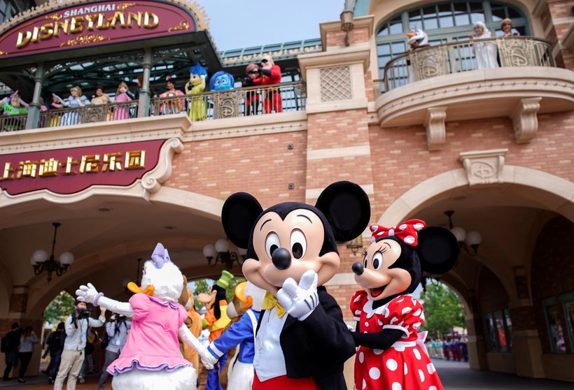 Công viên giải trí Disneyland Thượng Hải tái hoạt động hậu Covid-19