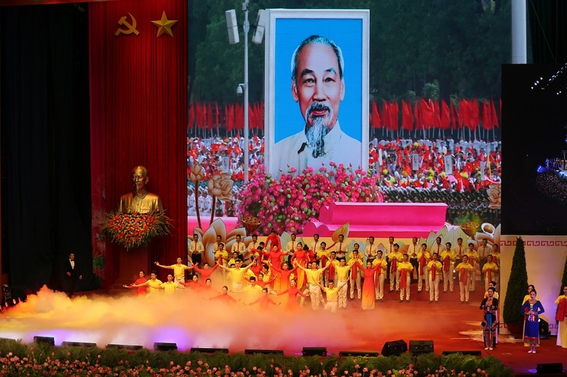 Lễ Kỷ niệm 130 năm Ngày sinh Chủ tịch Hồ Chí Minh