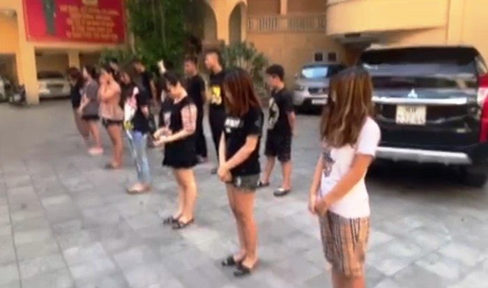 Hà Nội: Tạm giữ 14 quái xế lạng lách, đánh võng trong phố cổ