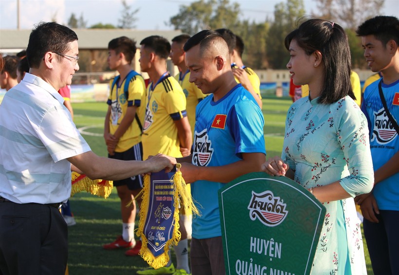 Khởi tranh giải vô địch bóng đá nam tỉnh Quảng Bình lần thứ 3