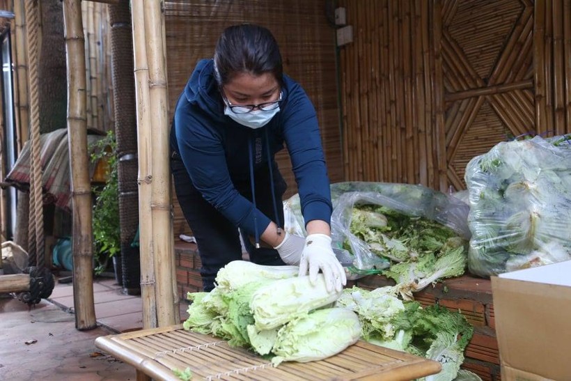 Đắk Lắk: Người dân hỗ trợ rau, gạo cho bếp ăn thiện nguyện tại Đà Nẵng
