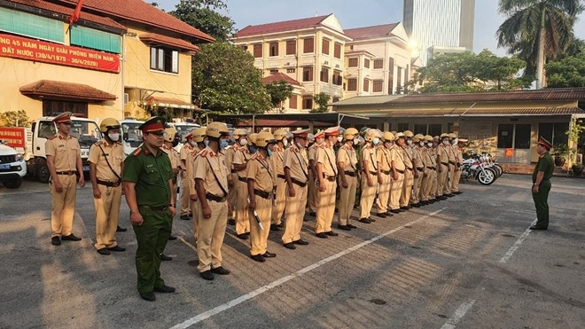 Thừa Thiên Huế: Ra quân tổng kiểm soát phương tiện đường bộ