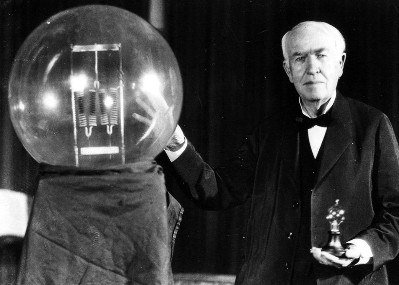 Edison và chiếc máy  “trò chuyện  với linh hồn”