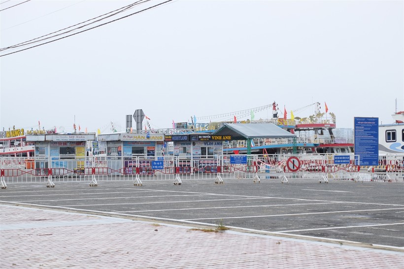 Đà Nẵng tạm dừng hoạt động cảng Sông Hàn trong 14 ngày