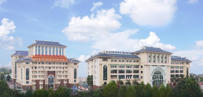 Trường ĐH Kinh doanh và Công nghệ Hà Nội đang "cố tình" thực hiện không đúng quyết định của Thủ tướng?