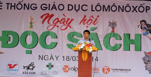 Hiệu phó Nguyễn Quang Tùng phát biểu trong ngày hội