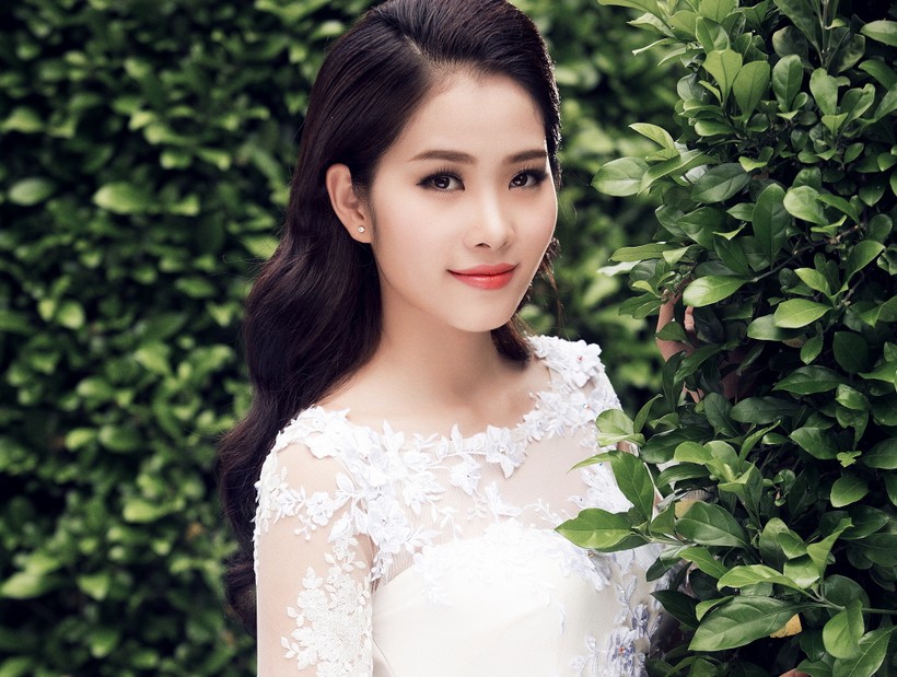 Hoa khôi Nam Em tiết lộ lý do từ chối thi Hoa hậu toàn cầu