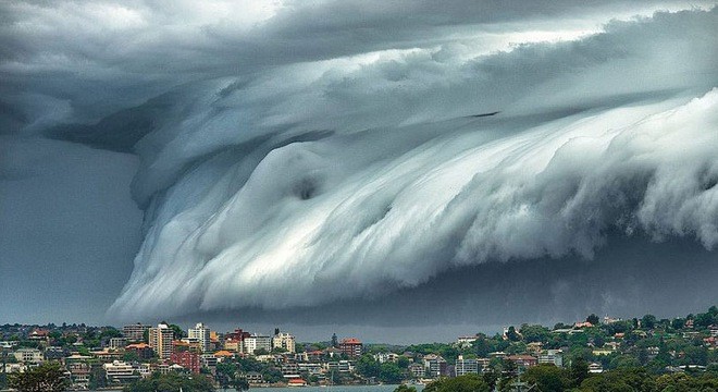 “Mây sóng thần”: Điềm báo tai họa khủng khiếp cho con người?