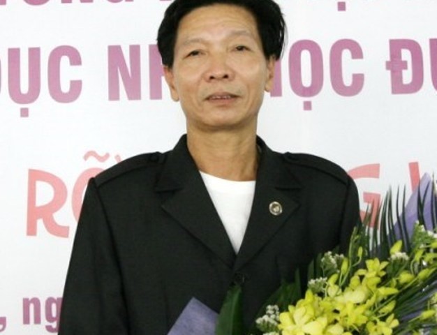 Thầy Võ Đức Kế - Hiệu trưởng trường Tiểu học Sơn Thủy (Quảng Bình).