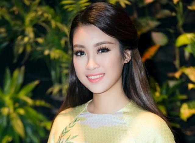 Fan thích thú với sự biến hóa đẹp miễn chê của Hoa hậu Mỹ Linh