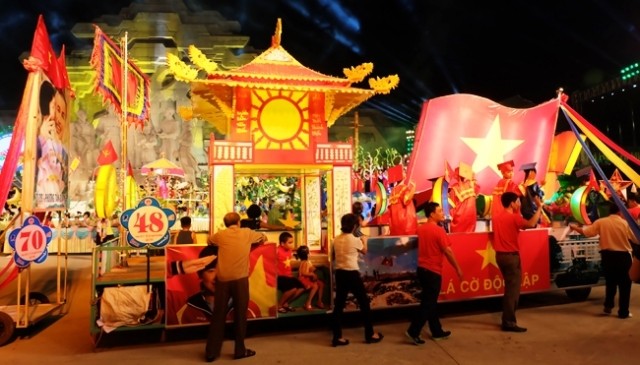 Hình ảnh lễ hội Thành Tuyên năm 2016.