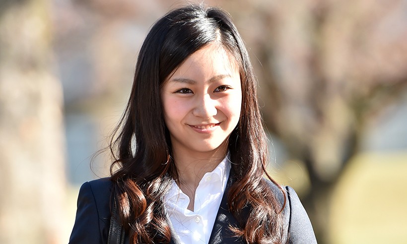 Công chúa xinh đẹp nhất hoàng gia Nhật hoàn thành khóa học ở Anh