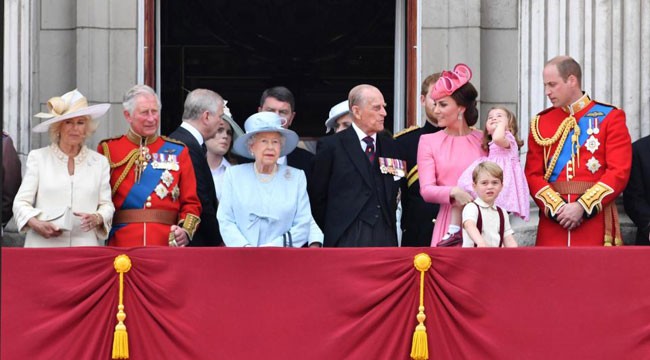 17 quy tắc phải tuân thủ khi bước chân vào làm dâu Hoàng gia Anh