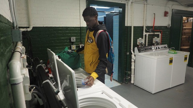Phòng chứa nước giặt do các nhà tài trợ cung cấp cho trường (Ảnh: Nj.com).