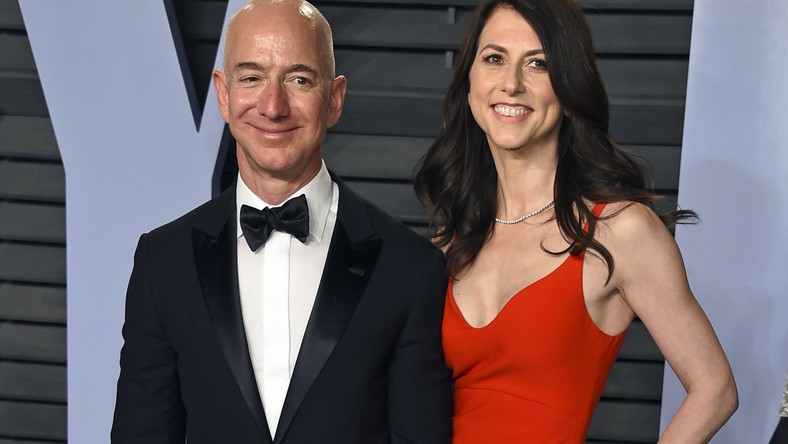 Vợ tỷ phú Jeff Bezos biết chồng ngoại tình rất lâu trước khi tuyên bố ly hôn