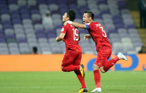 Quang Hải đang dẫn đầu Top 10 bàn thắng Asian Cup 2019