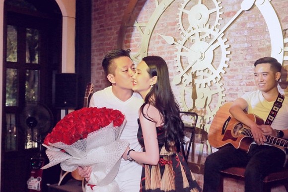 Điểm danh 5 cặp vợ chồng hạnh phúc, được nhiều người yêu mến nhất showbiz Việt