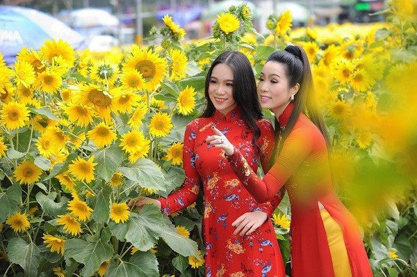 Con gái NSƯT Trịnh Kim Chi 16 tuổi bất ngờ "lột xác" xinh như hot girl