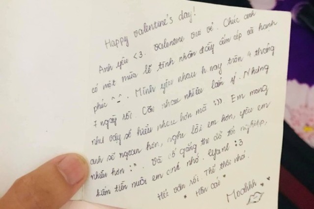 Vừa mới chia tay, chàng trai bật khóc khi đọc lại thư bạn gái gửi đúng ngày Valentine 3 năm trước