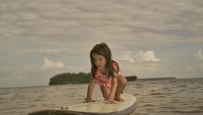 Con gái 4 tuổi của "mỹ nhân đẹp nhất Philippines" gây sốt vì xinh đẹp