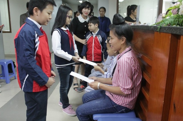 Học sinh Hà Nội trao gửi yêu thương tới các bệnh nhi tan máu bẩm sinh