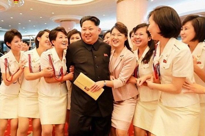 Cận cảnh nhan sắc xinh đẹp của mỹ nhân nhóm nhạc do ông Kim Jong-un thành lập