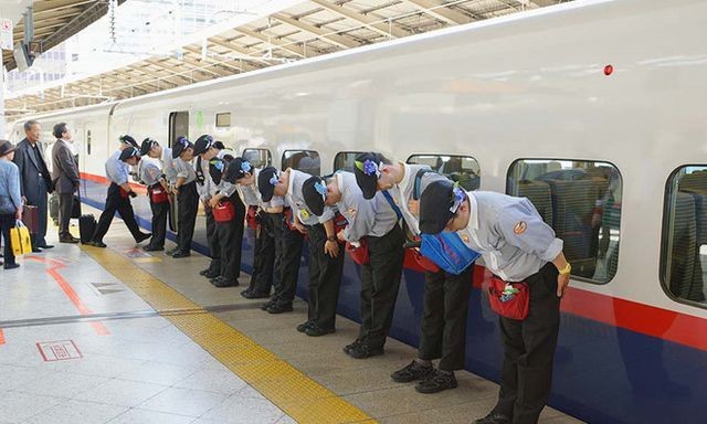 "7 phút" và câu chuyện đáng khâm phục trên mỗi chuyến tàu cao tốc Nhật Bản