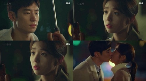 8 khoảnh khắc dưới mưa lãng mạn nhất trong phim Hàn “đốn tim” khán giả