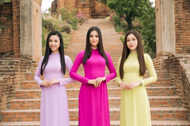 Trải nghiệm thú vị của Top 3 Hoa hậu Việt Nam tại Ninh Thuận 