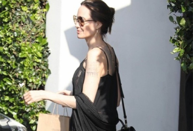 Trở về cuộc sống độc thân, Angelina Jolie tăng cân, rạng rỡ xuống phố