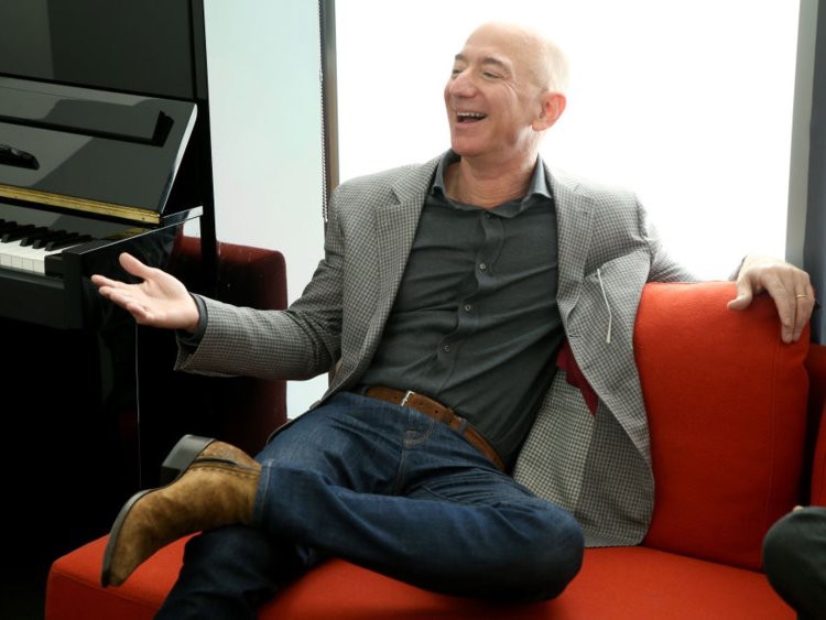 9 sự thật gây kinh ngạc về người giàu nhất thế giới Jeff Bezos