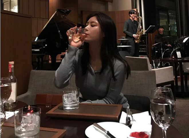 Han Ji Seong và chồng đã "rượu chè" trước khi cô gặp tai nạn. ẢNH: INSTAGRAM NV

