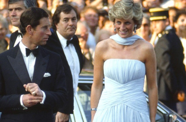 Chiếc váy tạo dấu ấn lịch sử ở Cannes 32 năm trước của Công nương Diana