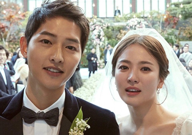 Song Joong Ki hết lời khen Song Hye Kyo, phủ nhận hôn nhân trục trặc